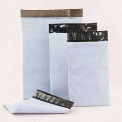 Envelope coextrusado com lacre adesivo 19x26